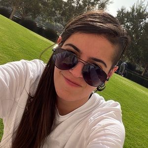 Meet your Posher, Bruna